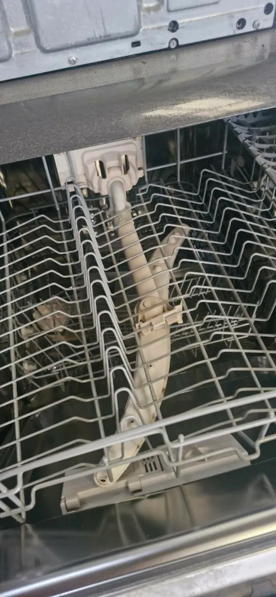 Dishwasher - Image 4