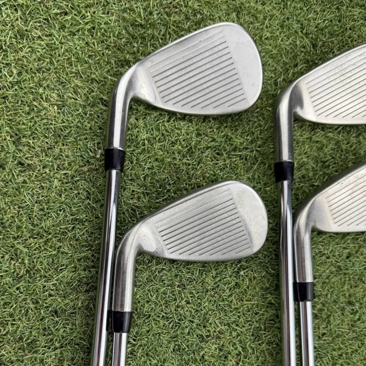 CALLAWAY ROGUE X IRONS / 7-PW / XP95 R300 REGULAR - Image 4