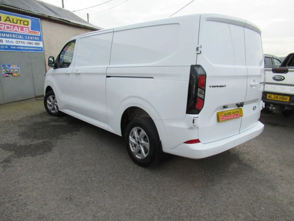 Ford Transit Custom 2.0 300 Ecoblue Limited LWB V - Image 2