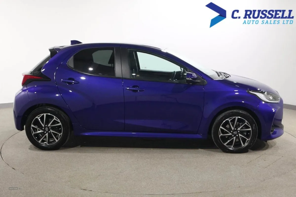 Toyota Yaris Hatchback - Image 4