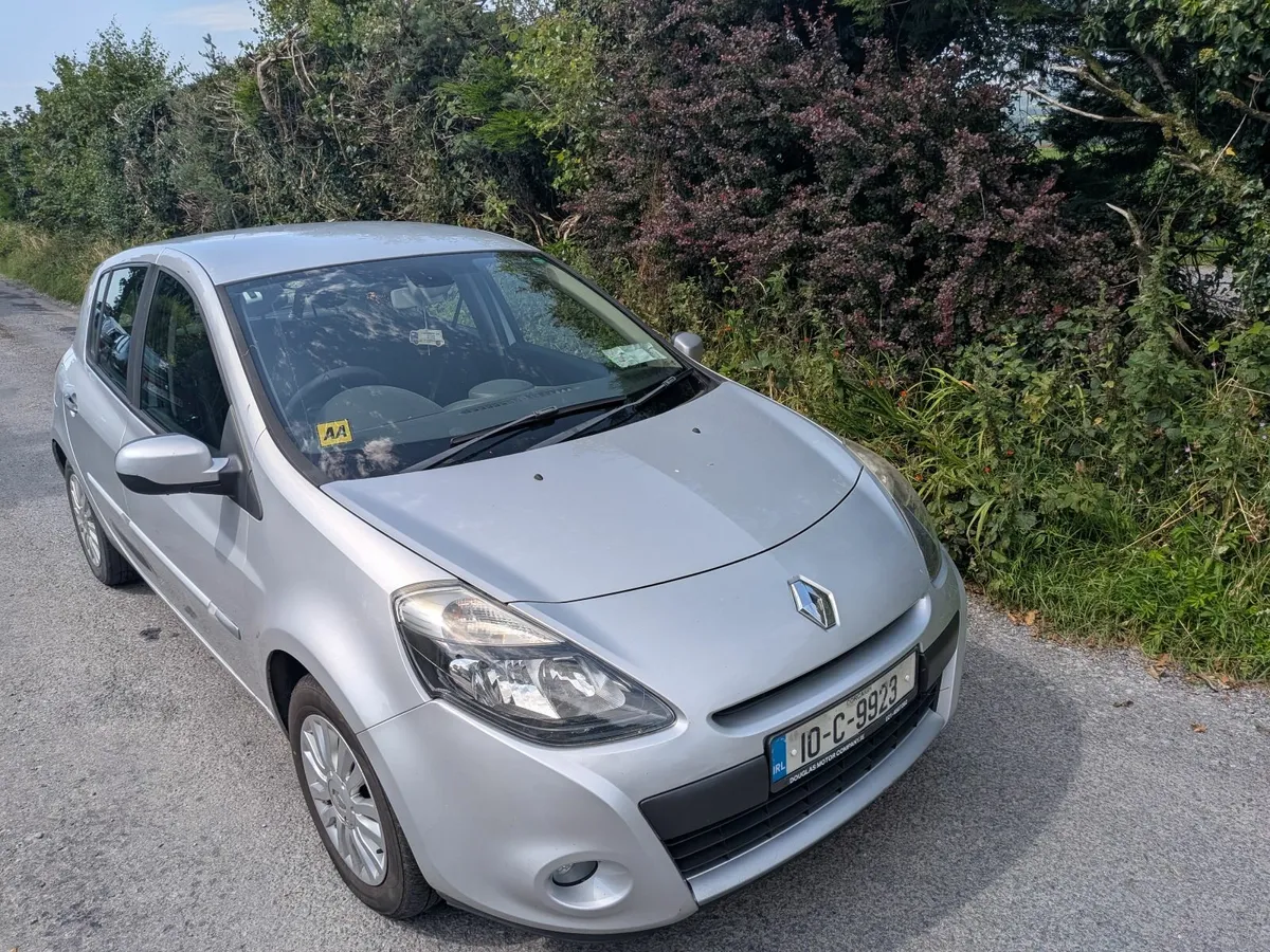 Renault Clio 2010 - Image 2