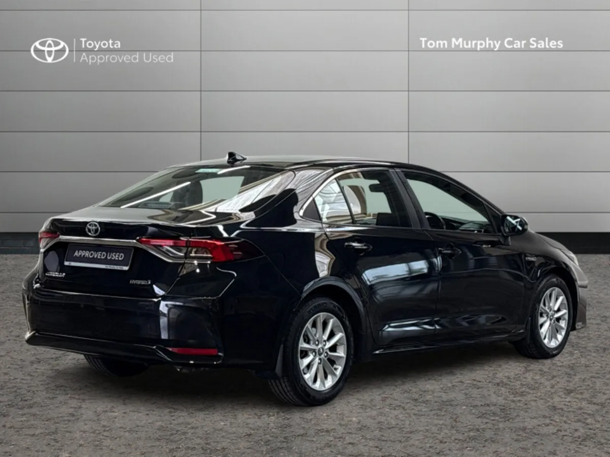 Toyota Corolla COROLLA HYBRID LUNA SAL - Image 2