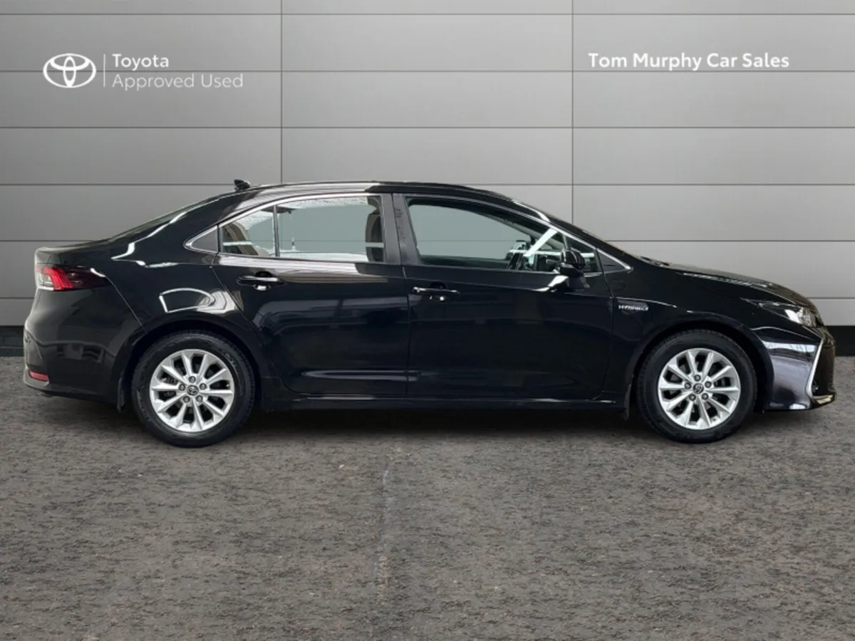 Toyota Corolla COROLLA HYBRID LUNA SAL - Image 3