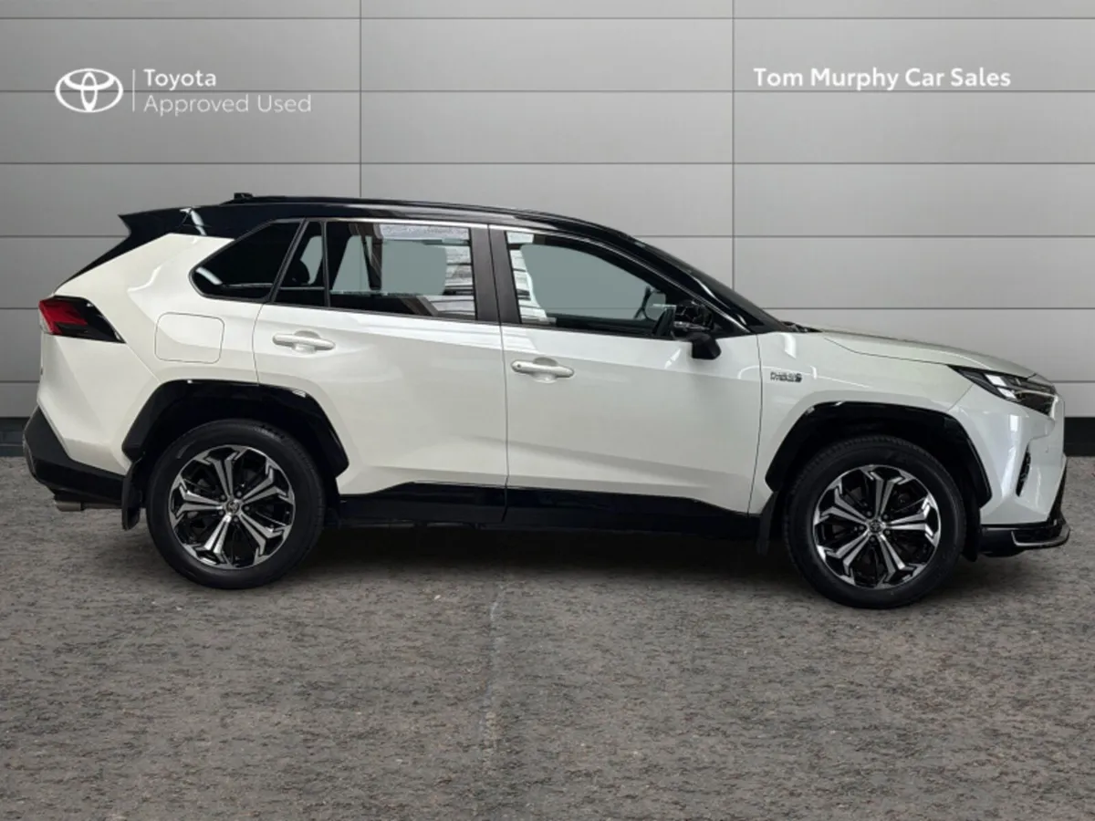 Toyota RAV4 RAV4 PLUG-IN HYBRID SPORT - Image 3