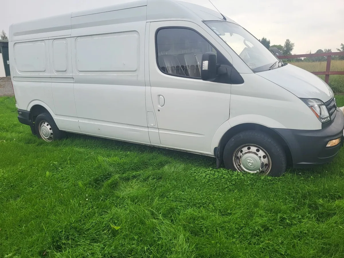 LDV ELECTRIC VAN 2019. LOW  KM. NEW CVRT - Image 1