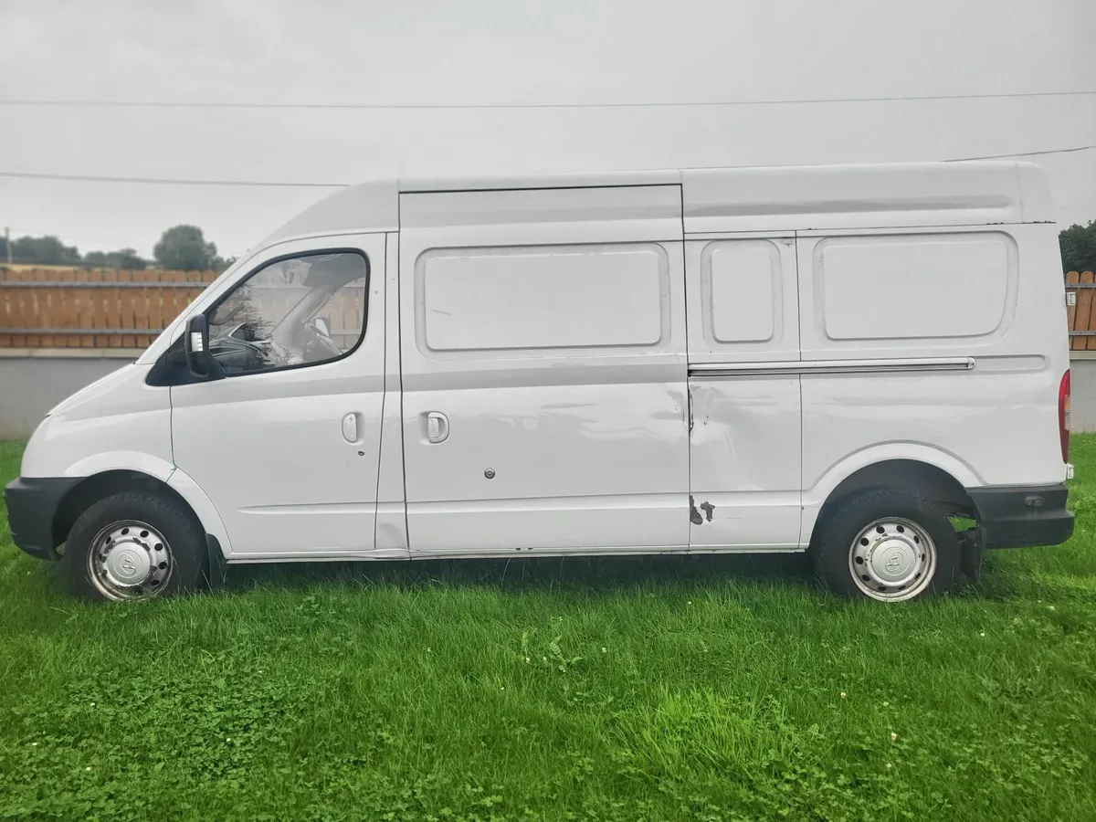 LDV ELECTRIC VAN 2019. LOW  KM. NEW CVRT - Image 4