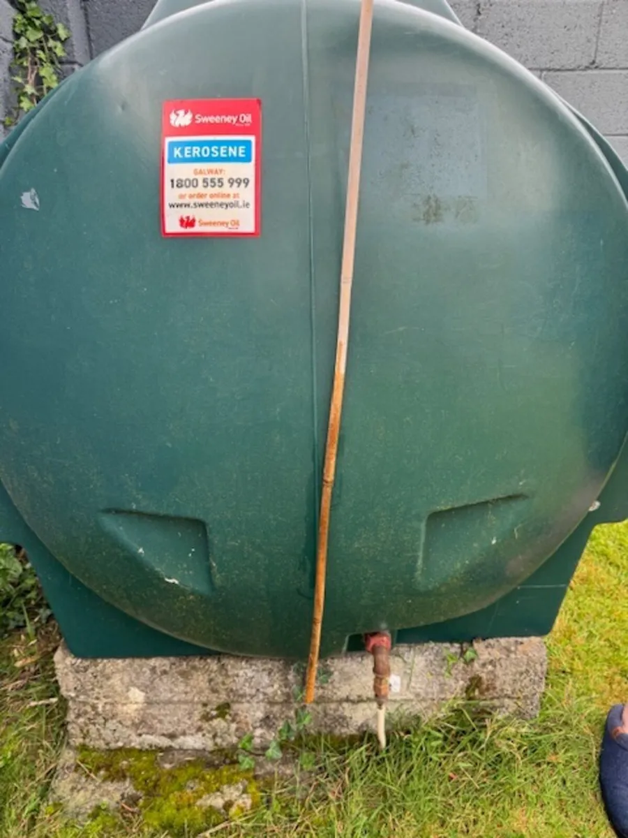 1000 litre oil tank with kerosene - Image 2