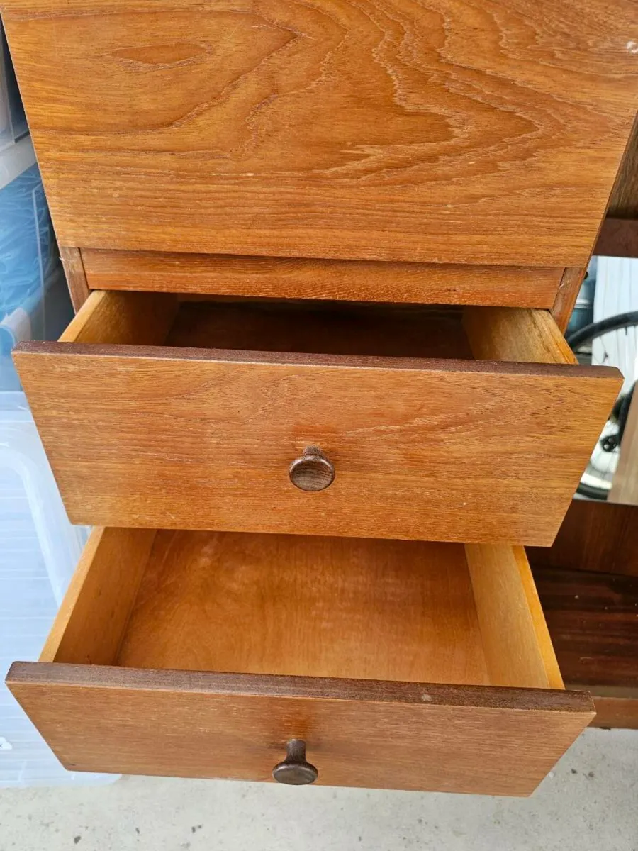 Wardrobe - Image 3