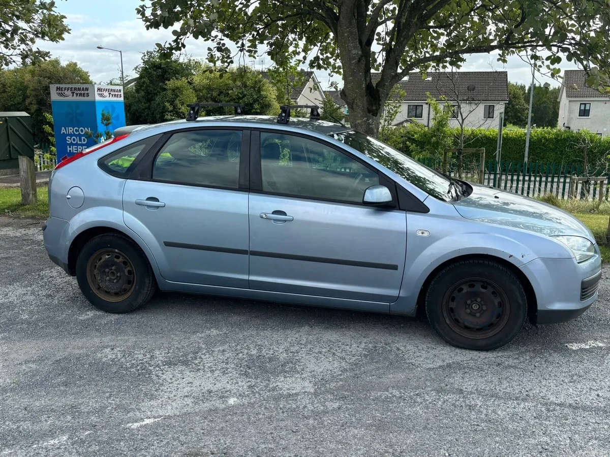 07 Ford Focus - Image 3