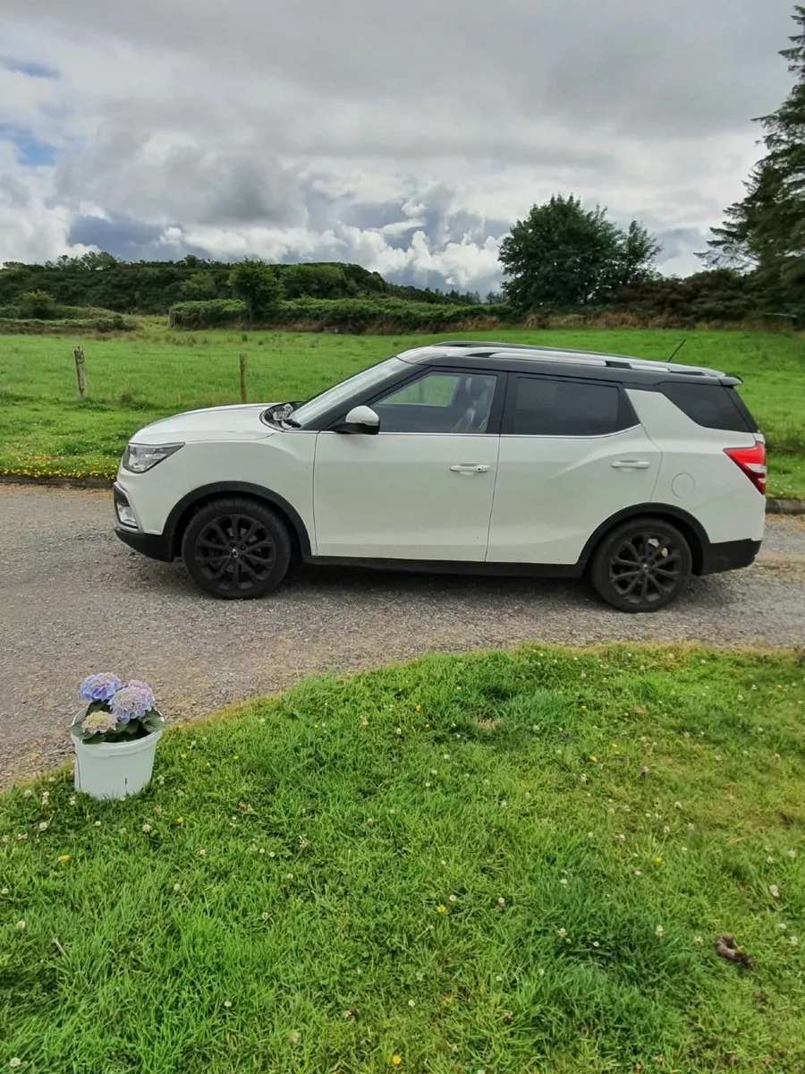 SsangYong Tivoli 2017 - Image 2