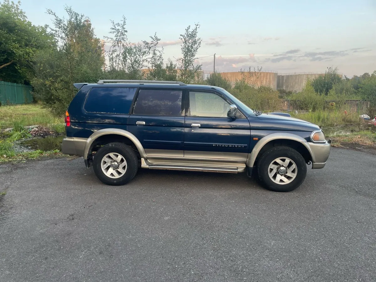 Mitsubishi pajero sport (Doe and tax) - Image 3