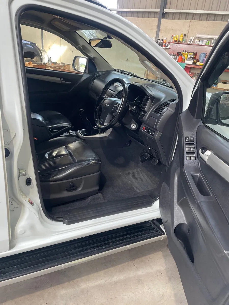 Isuzu Dmax 2.5TD Utah 2016 NO VAT - Image 3
