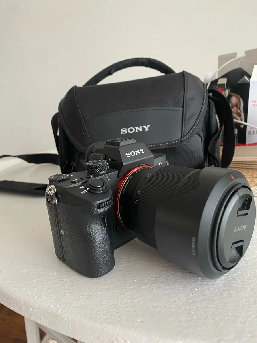 Sony A7 III (like new) - Image 1