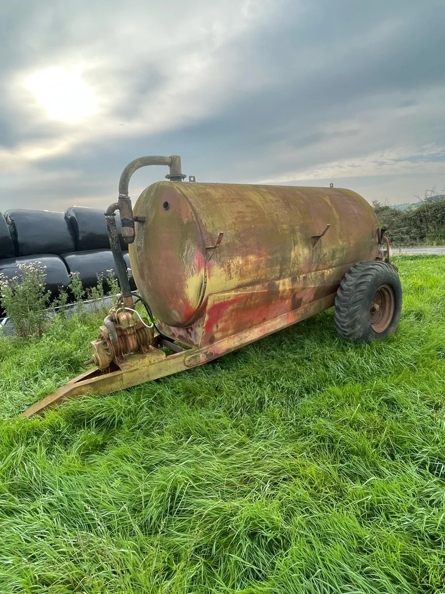 Slurry tank - Image 1