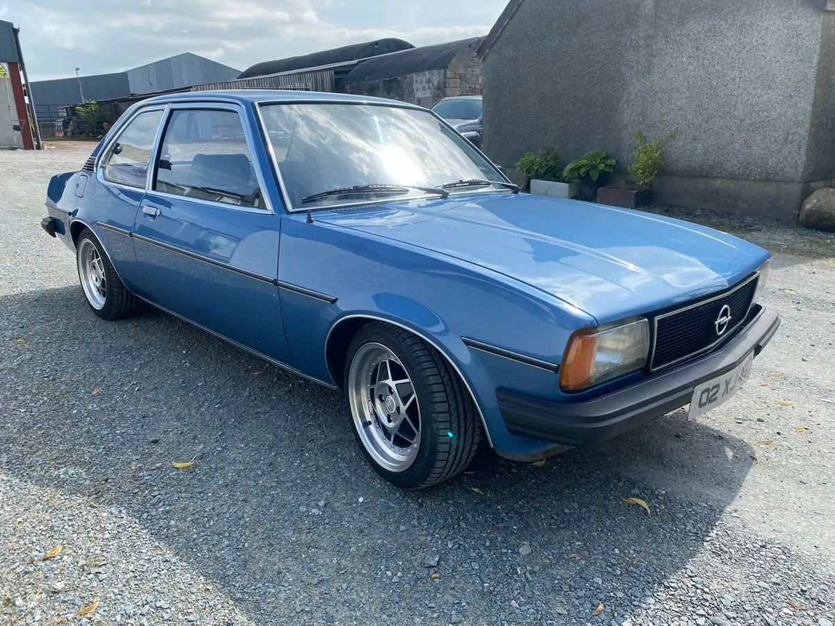 1979 ascona 2.0s rust free lhd import - Image 1