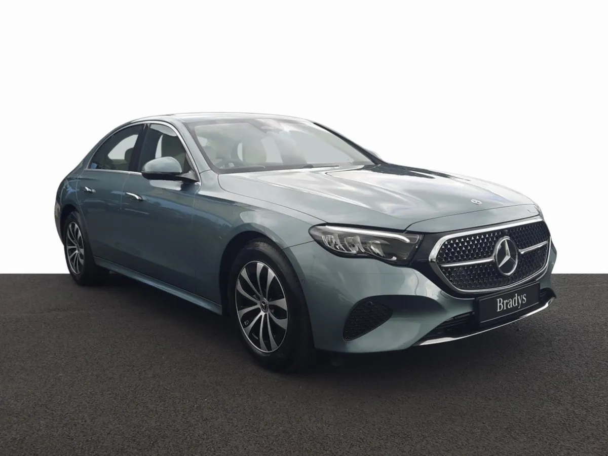 Mercedes-Benz E-Class E220d Avantgarde Plus - Image 3