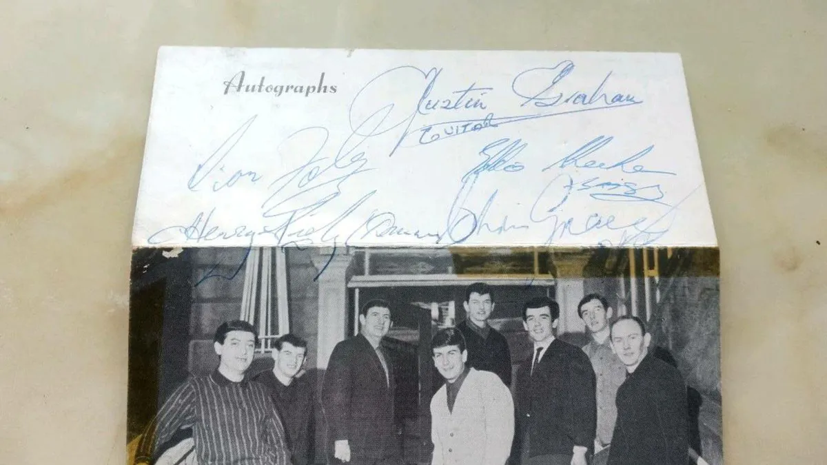 Donie Collins Band photo - Image 3