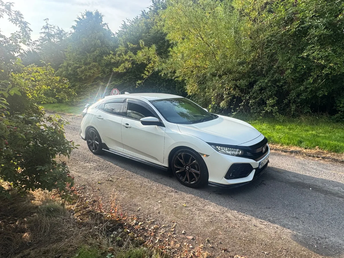 18 HONDA CIVIC 1.5 MANUAL - Image 1