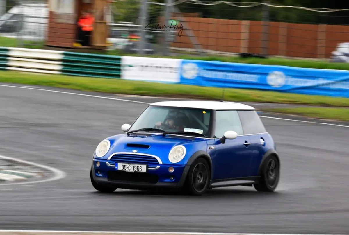 Mini Cooper R53 Track - Image 1