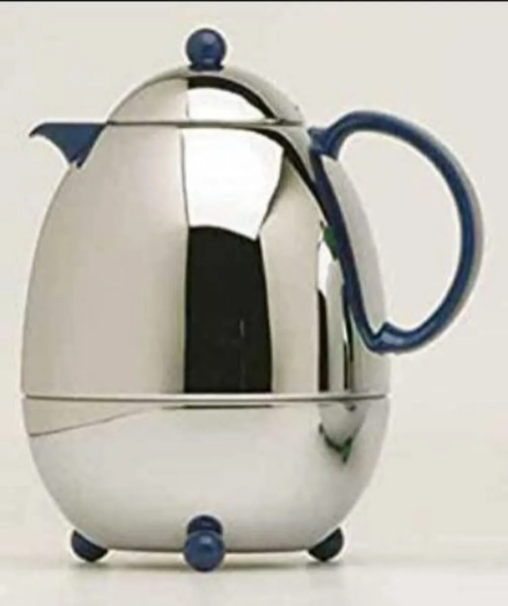 Elia Chrome Oval Vacuum Jug - Image 1