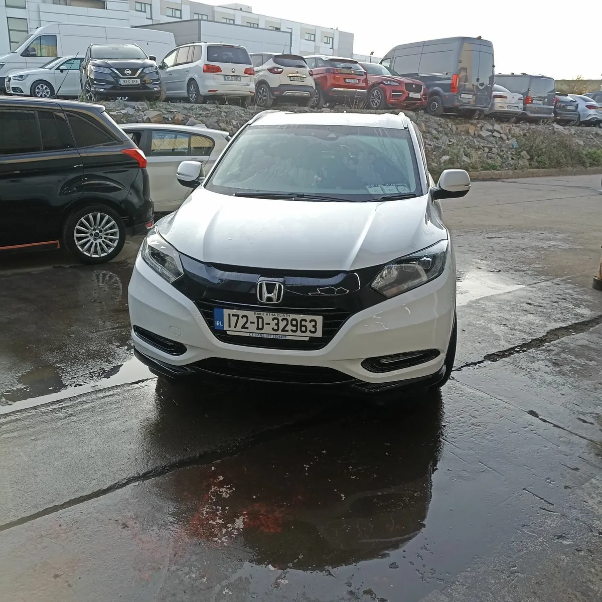 2017 Honda Vezel Hibrid RS - Image 1
