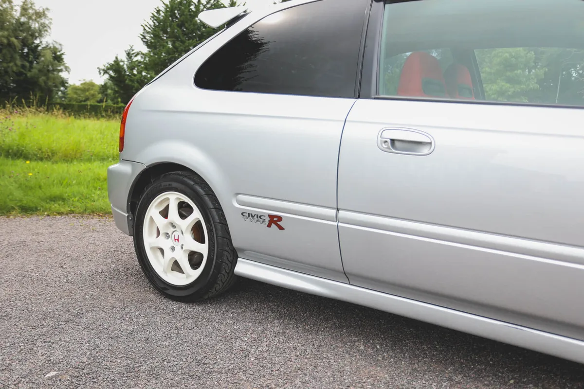 1998 Honda Civic EK9 Type-R - Image 4
