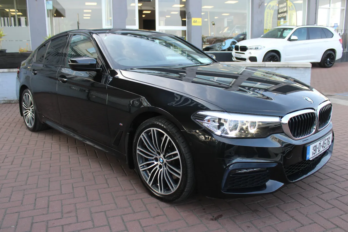 BMW 5-Series 2019 - Image 2