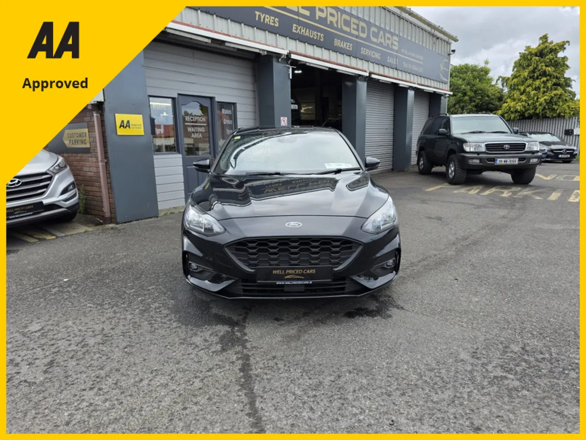 Ford Focus ST-LINE 1.0 ECOBOOST 125 125PS 4DR - Image 3