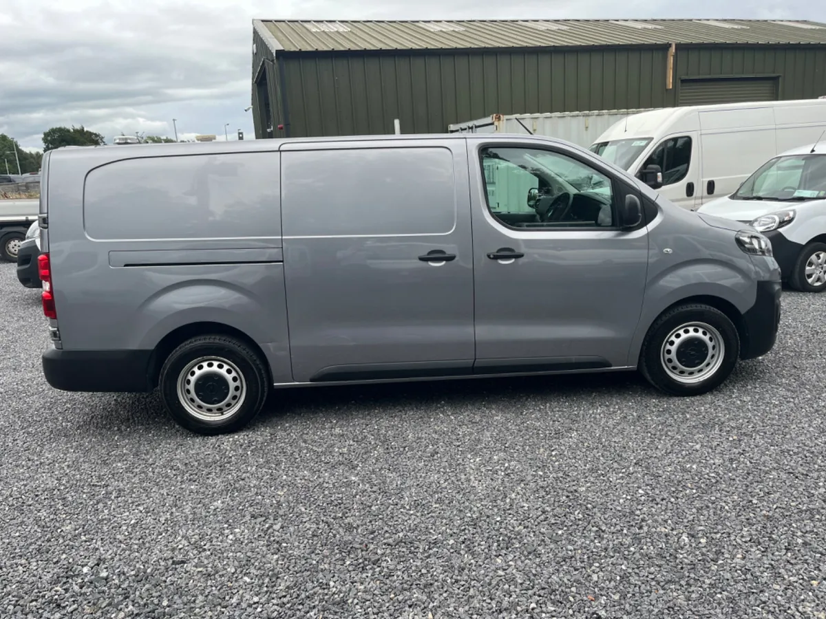 Opel Vivaro L2H1 1.5L 100BHP - Image 2