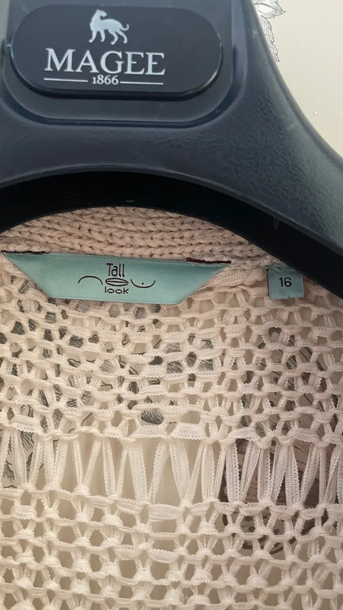 Women’s cardigan - Image 2
