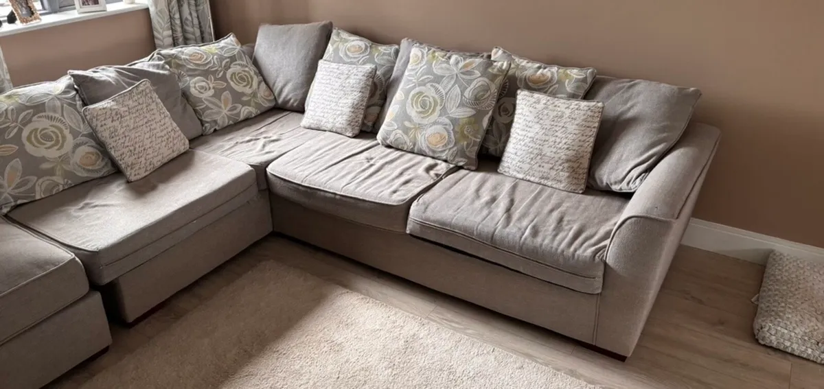 Sofa - Image 2