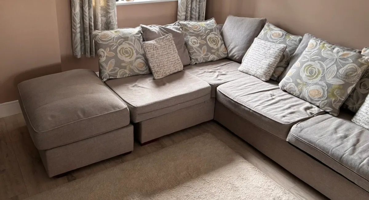 Sofa - Image 3