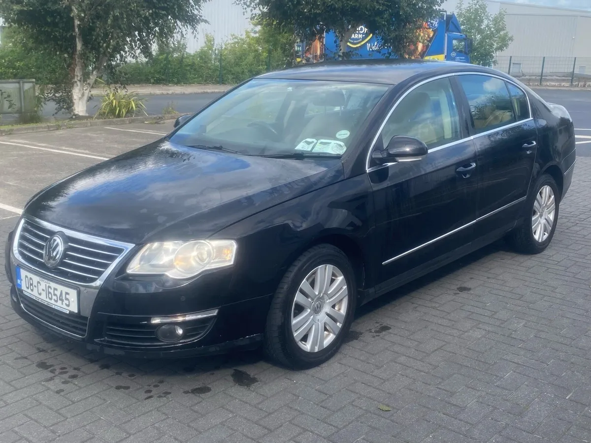 2008 Passat TDi, AUTOMATIC, 1 Previous Owner - Image 2