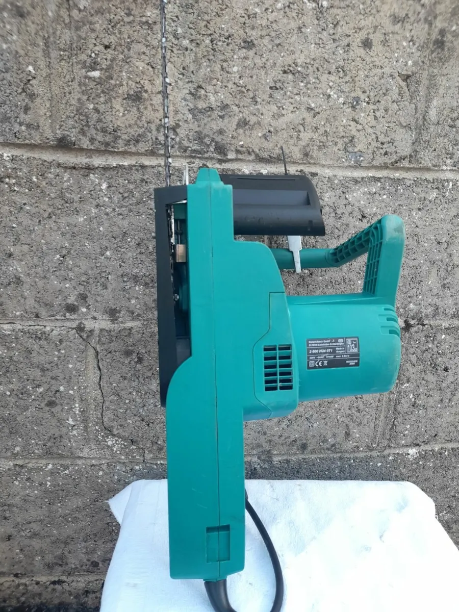 Selling Chainsaw - Image 3