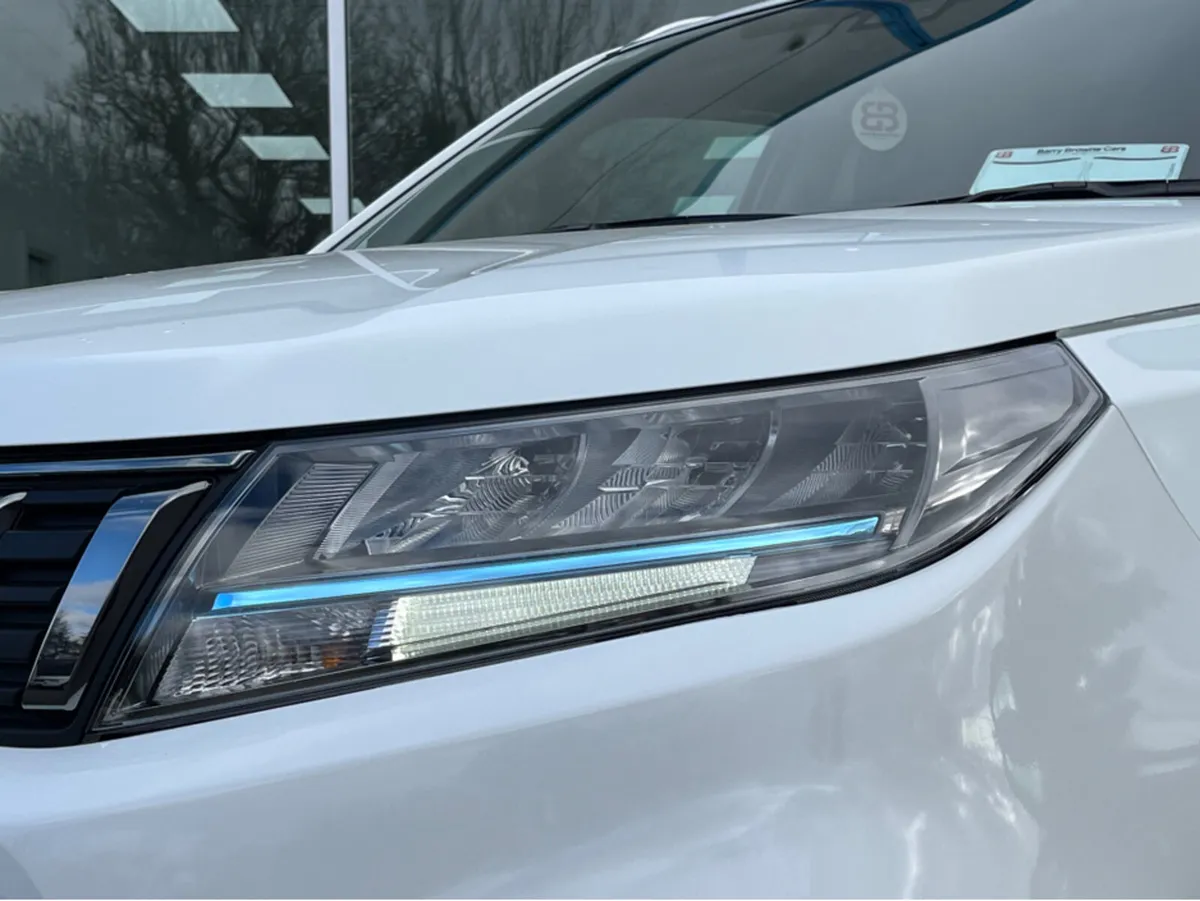 Suzuki Vitara 1.4 BOOSTERJET HYBRID S SZ-T 5DR - Image 3