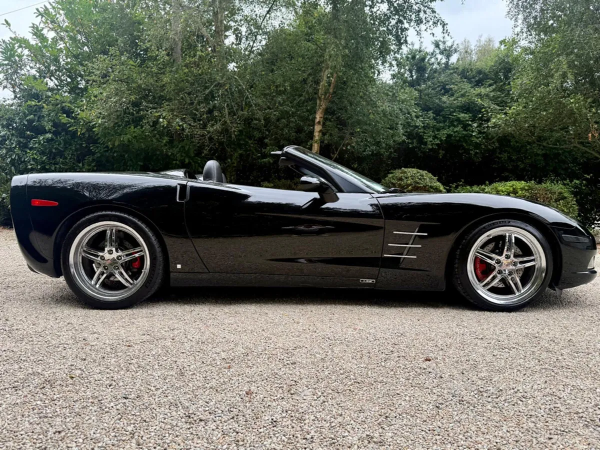 Chevrolet Corvette C6 6.0 V8 Convertible - Image 2