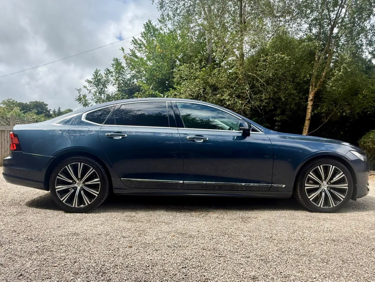 Volvo S90 2.0 T8 INSCRIPTION 390BHP AWD RECHARGE - Image 2