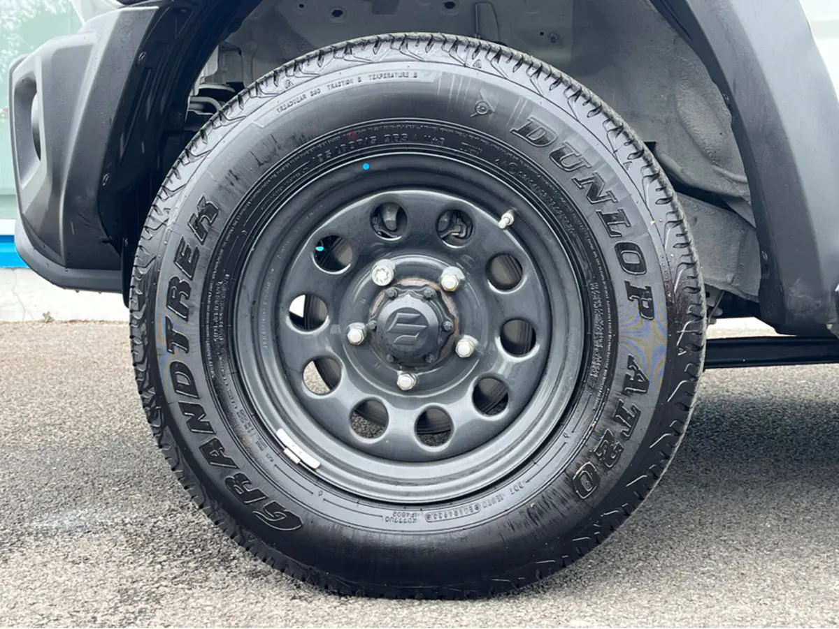 Suzuki Jimny 1.5 LCV 3DR - Image 4