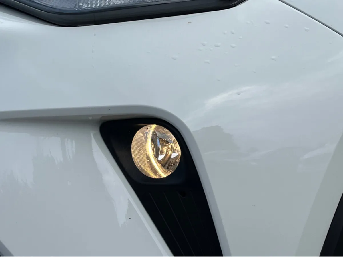 Toyota C-HR ICON HEV CVT - Image 3