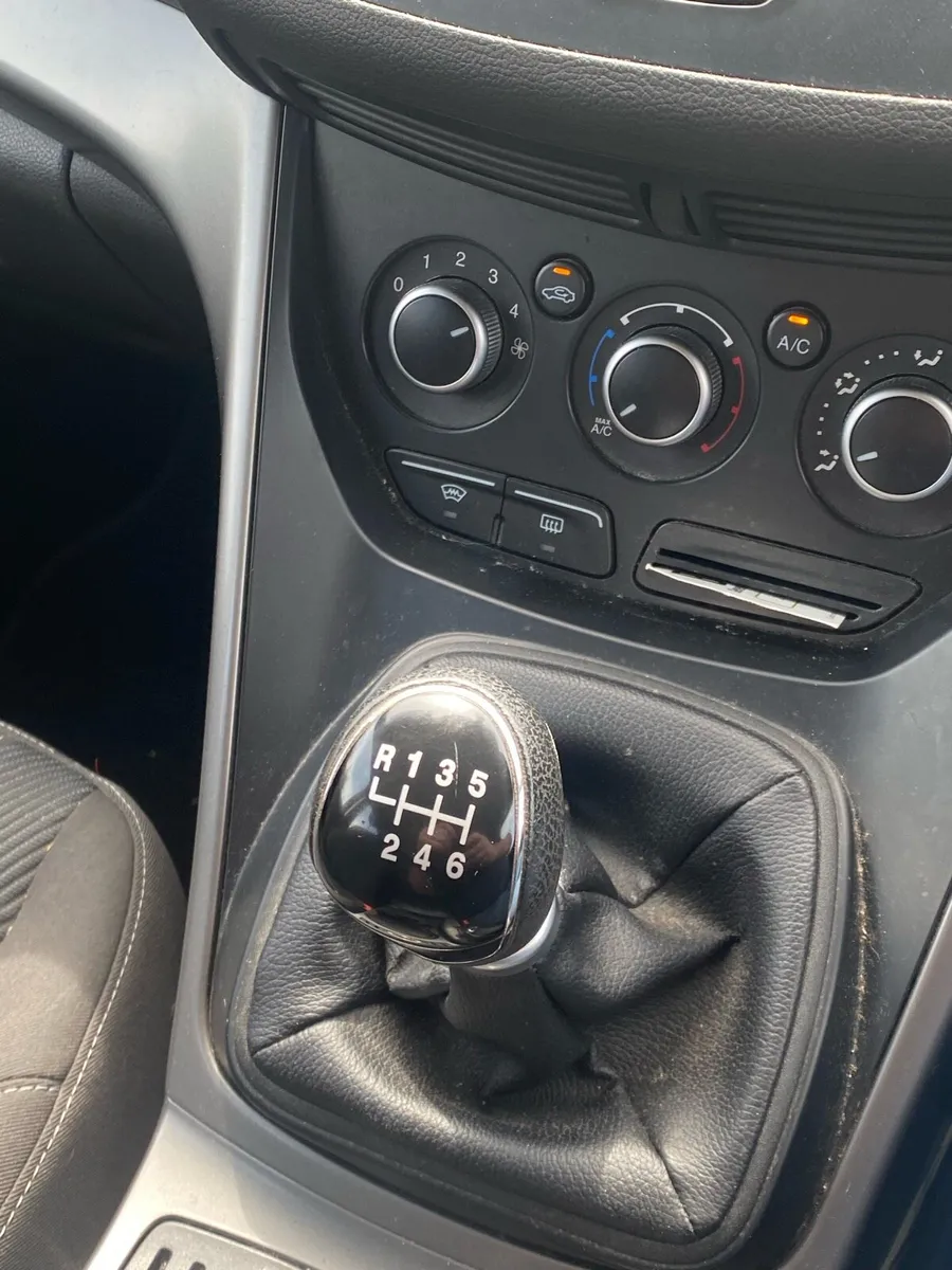 Car - Image 4