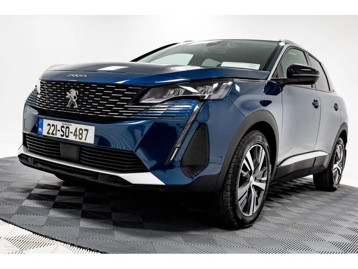 Peugeot 3008 * AUTOMATIC * Allure Spec 1.5 Diesel - Image 4