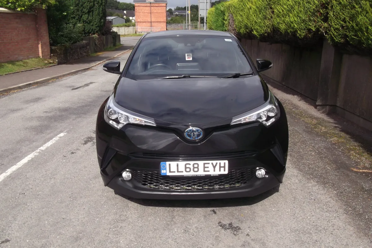 Toyota C-HR 2019 - Image 2