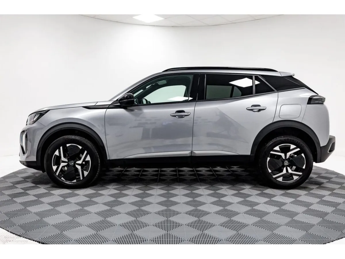 Peugeot 2008 Allure 1.2 Petrol 130HP - Image 4