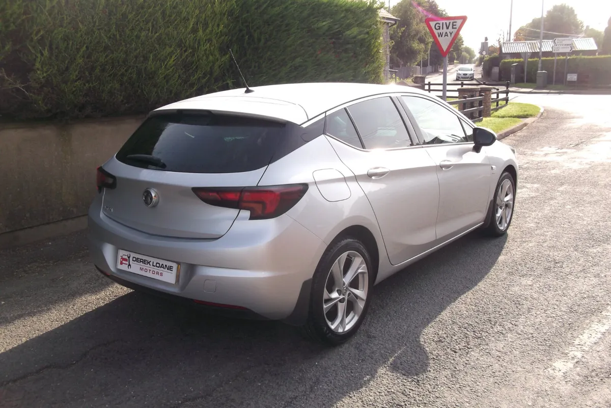 Vauxhall Astra 2019 - Image 4