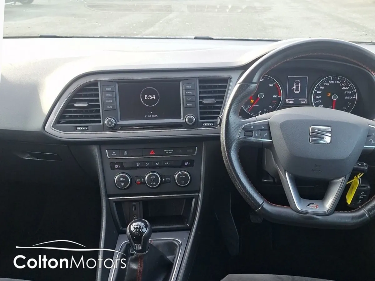 SEAT Leon 2.0tdi 184PS FR - Image 3