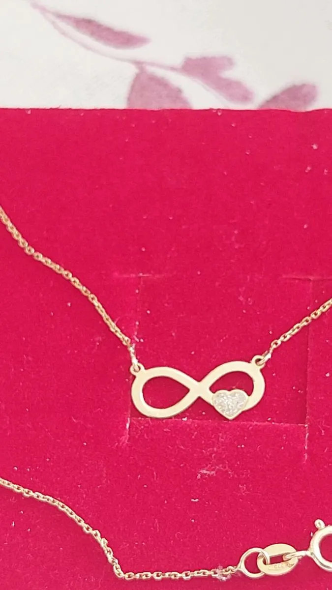 Jewellery - Image 2