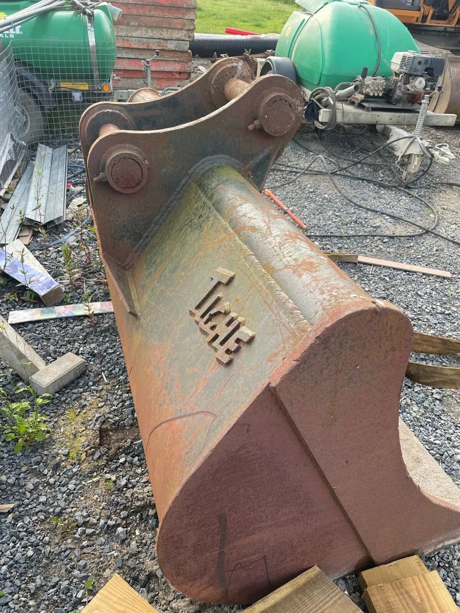 Tighe grading bucket to suit a 20 ton - Image 3