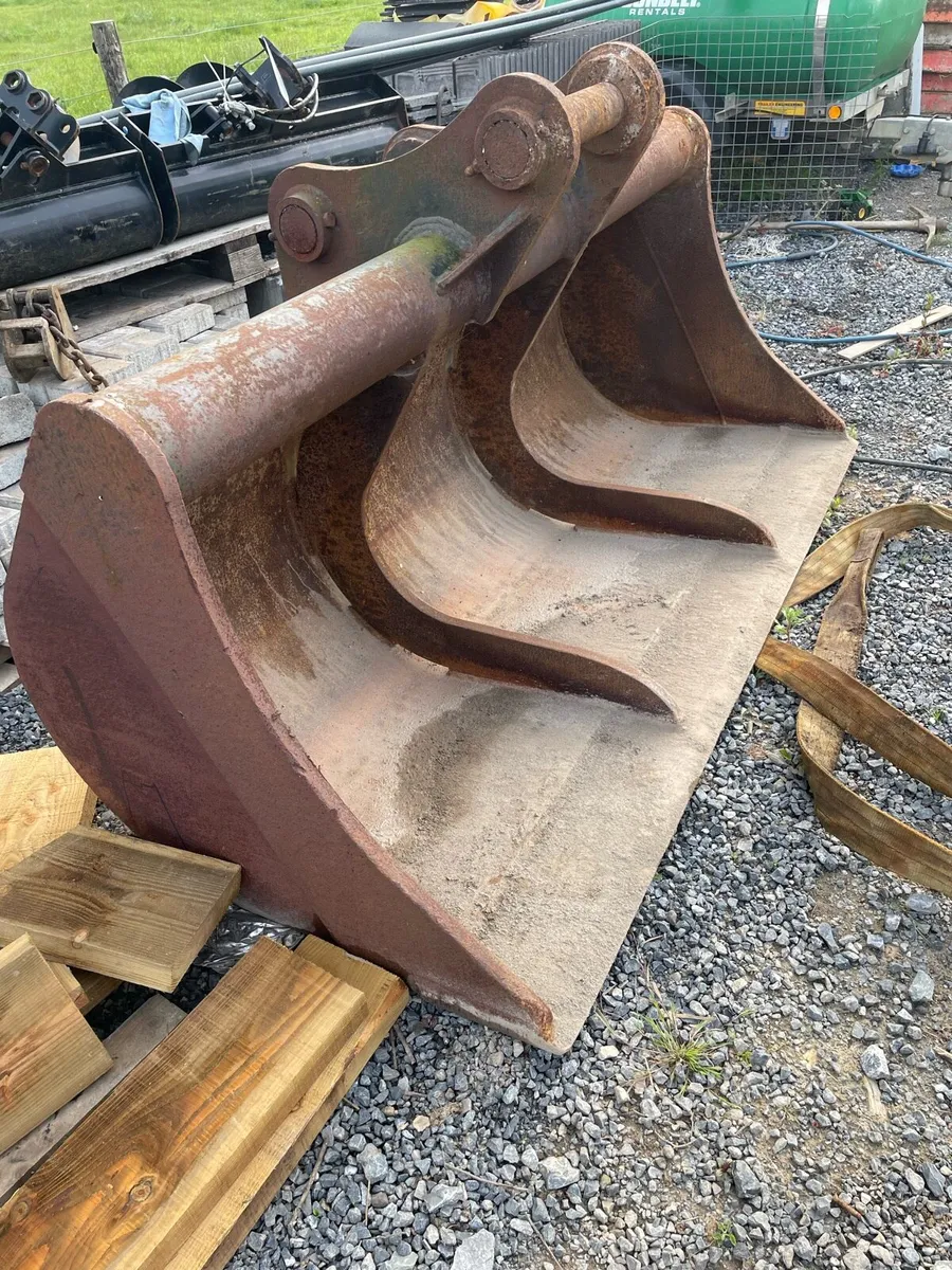 Tighe grading bucket to suit a 20 ton - Image 4