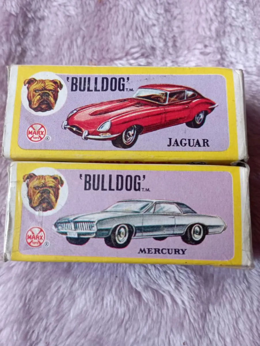 AMERICAN MINIATURE BULLDOG  DIE -CAST MODLES CARS. - Image 1