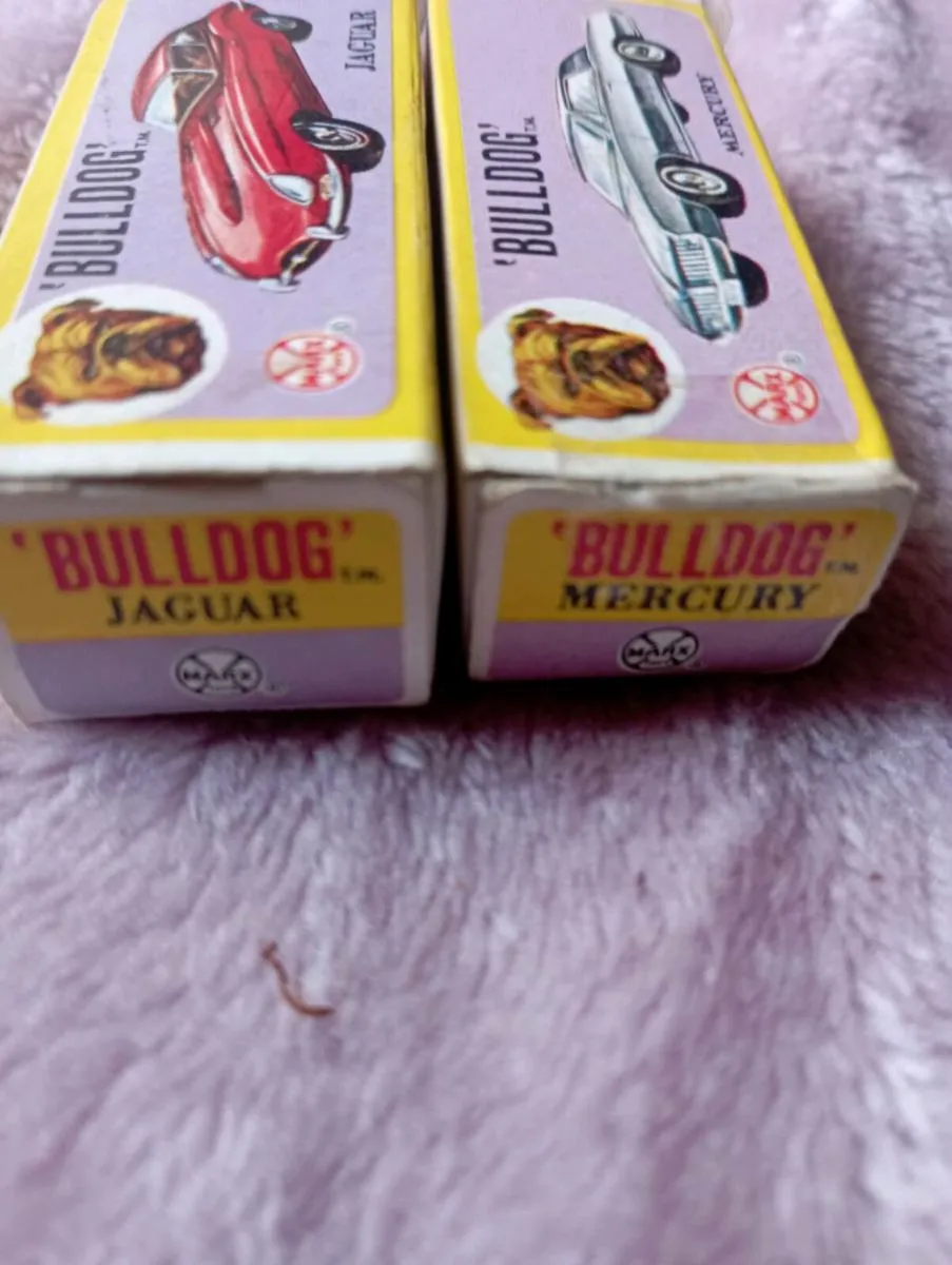AMERICAN MINIATURE BULLDOG  DIE -CAST MODLES CARS. - Image 3